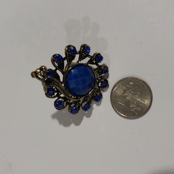 Vintage Peacock Ring – Blue Gemstones & Center Stone – Adjustable Women Jewelry - Picture 10 of 10